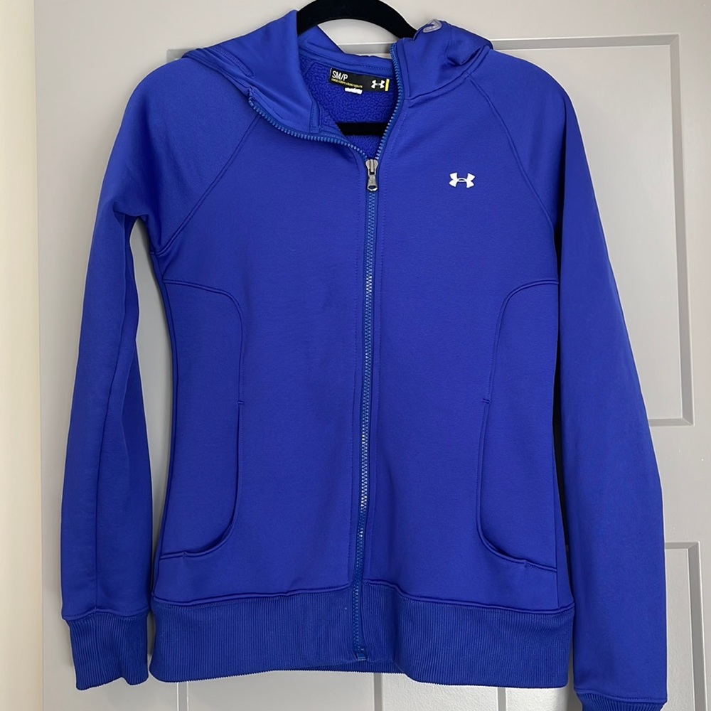 UA sweatshirt